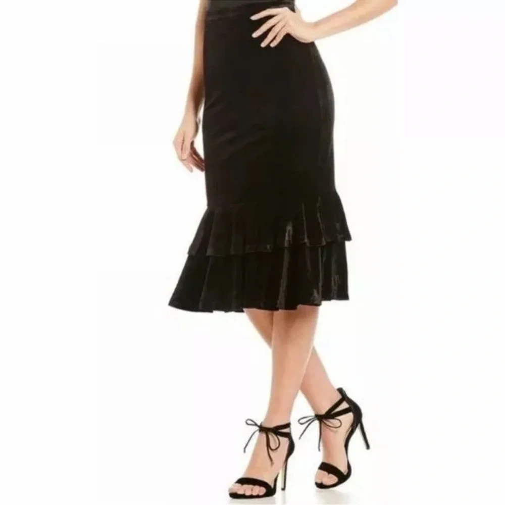 Gianni Bini Layla Skirt Midi Black Velvet Ruffle Hem Tiered Size Large - Picture 9 of 9